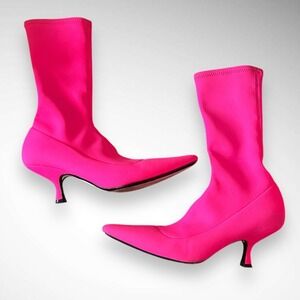 KHAITE Taylor Hot Pink Stretch Pump Kitten Heel Booties‎ Size 37 | EUC